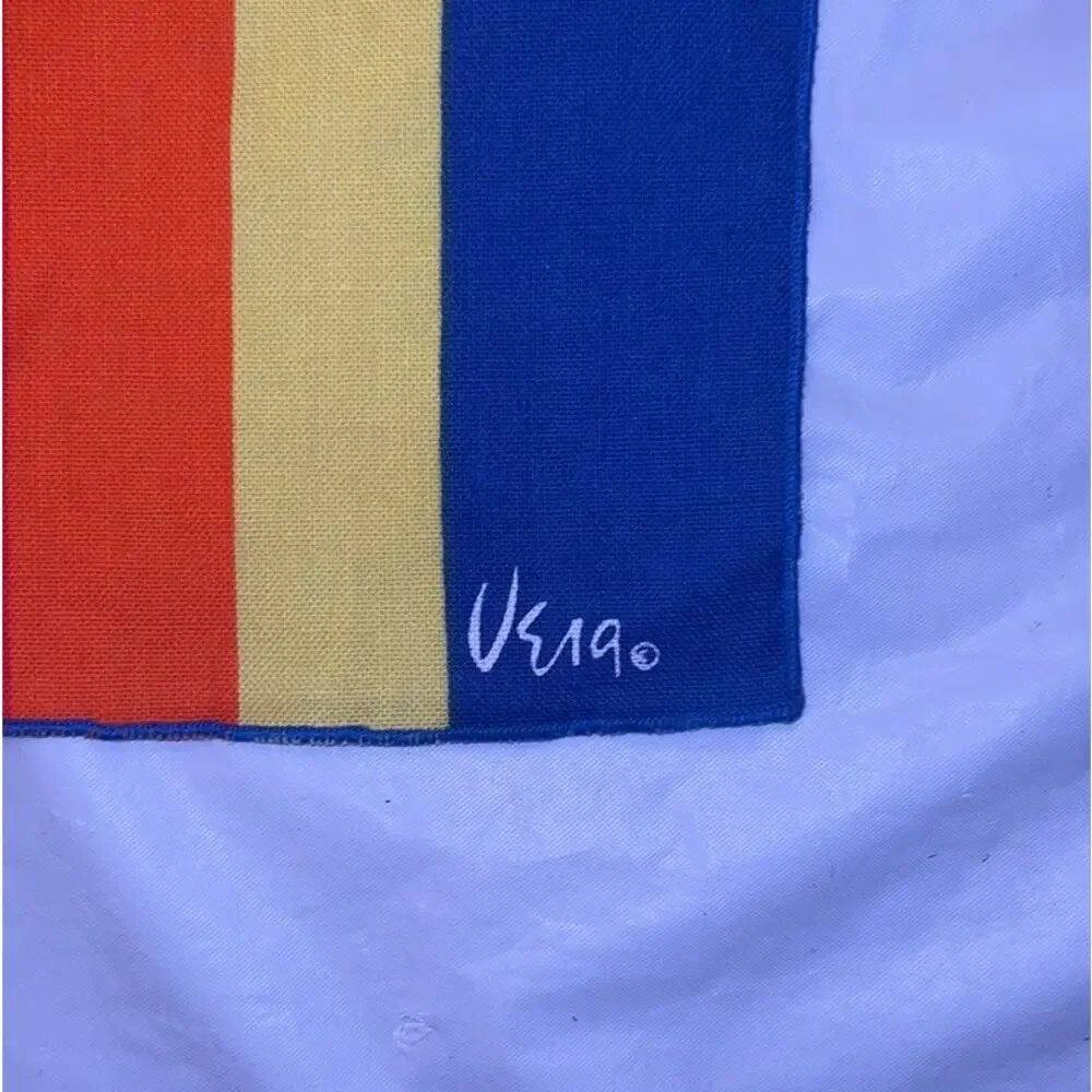 Vintage VERA Neumann set of 2 Napkin 16